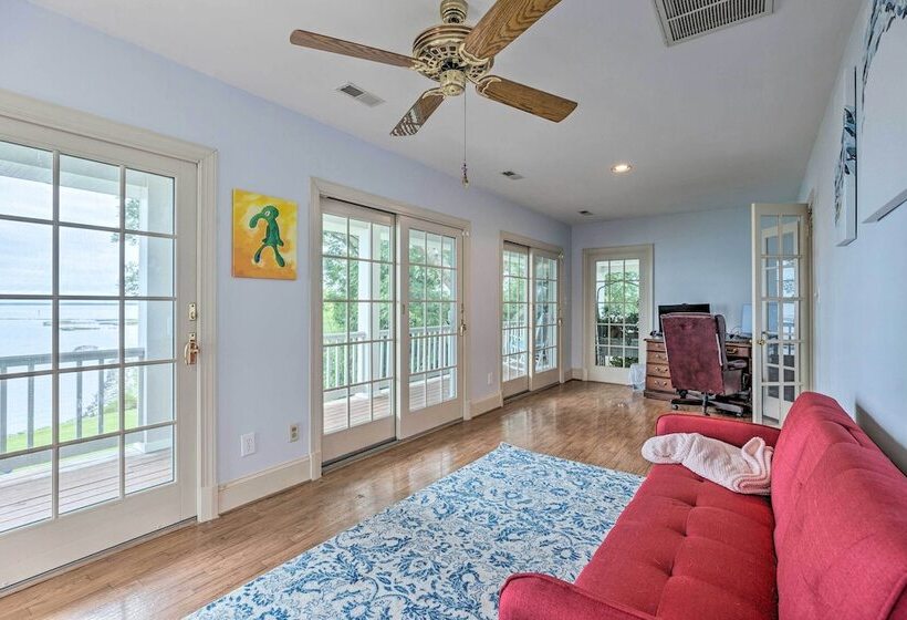 Beachfront Urbanna Home W/ Gas Grill & Deck!