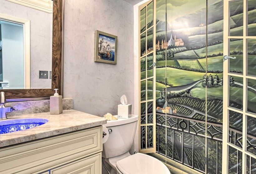 Beautiful Charlotte Home W/ Pool & Hot Tub!