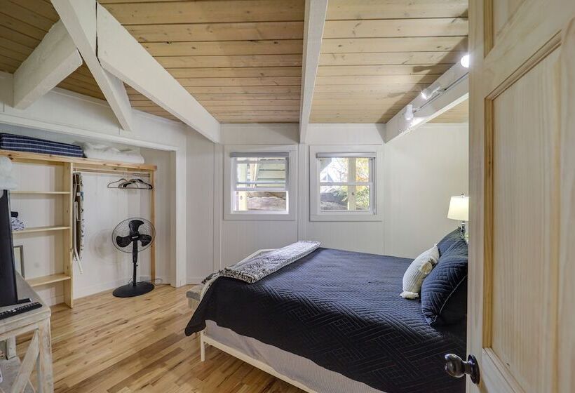 Beech Mountain Cabin W/ Hot Tub: 1 Mi To Slopes!