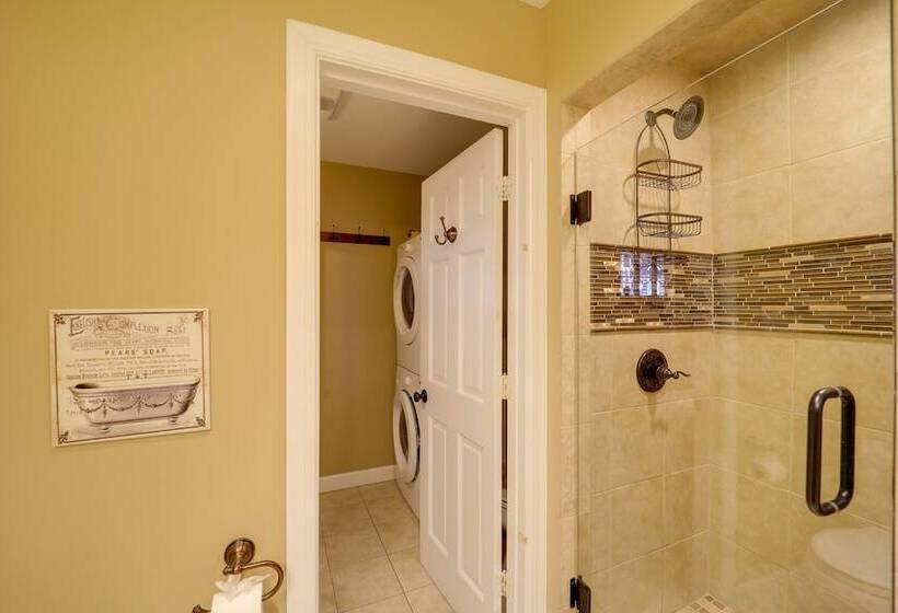 Beech Mountain Home W/ Game Room & Mountain Views!