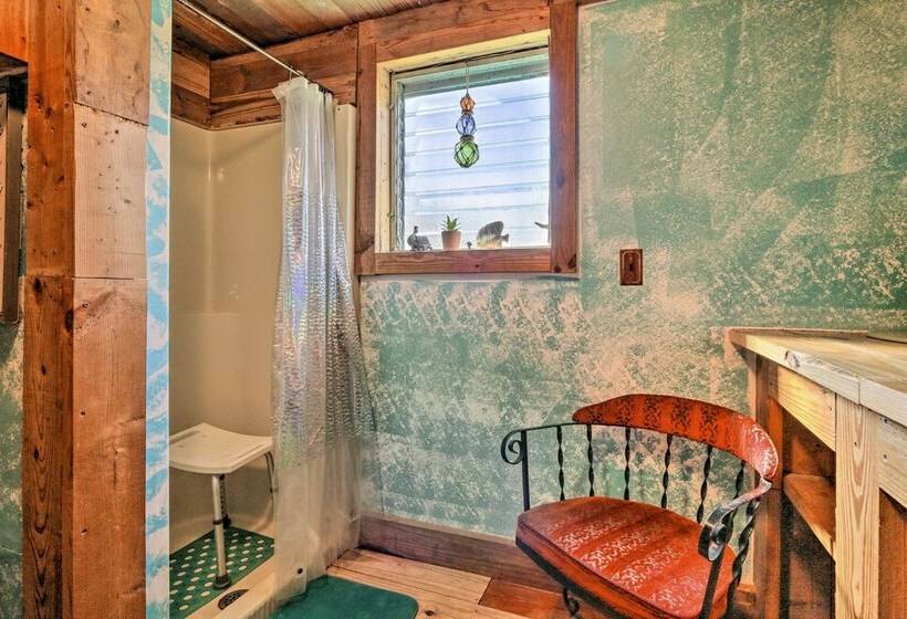 Big Dog Friendly Home W/ Porch & Private Yard