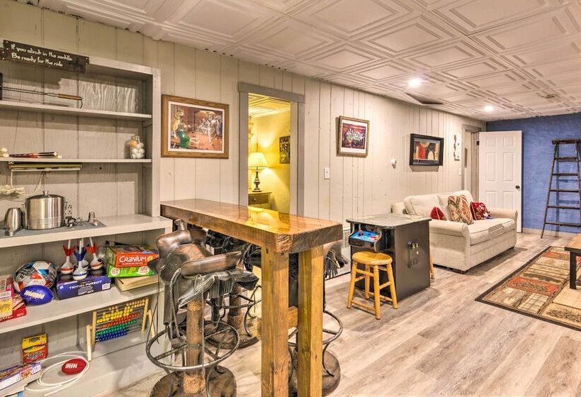 Black Mountain  Saddle Lodge    17 Mi To Asheville