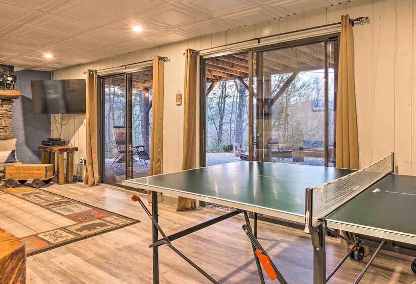 Black Mountain  Saddle Lodge    17 Mi To Asheville