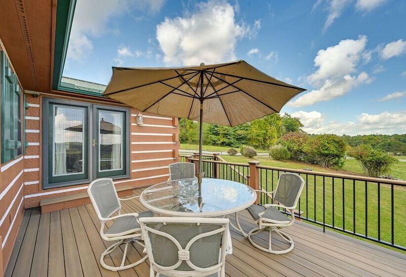 Blue Ridge Parkway House W/ Mountain Scenery!