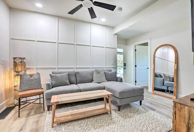 Boho Chic Folsom Retreat: Walkable Location!