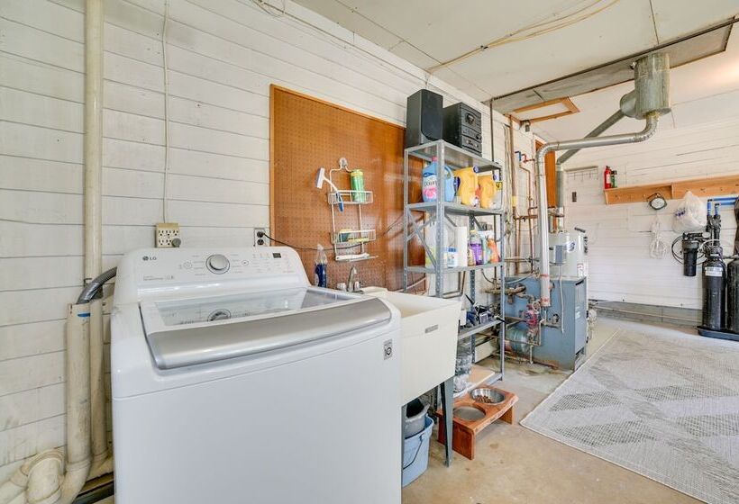 Indian River Home: Outdoor Space & Steps To River!