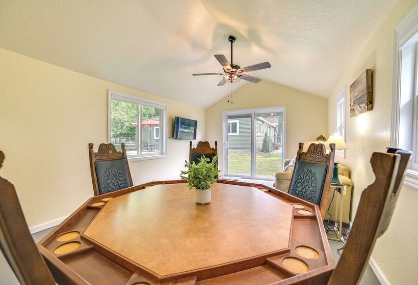 Indian River Home: Outdoor Space & Steps To River!