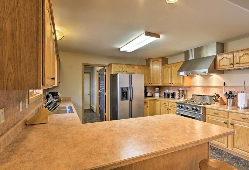 Buena Vista Home W/ Stunning Views On ~ 7 Acres!