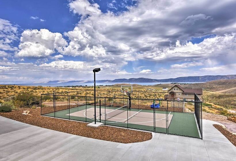 Cabin W/ Beach Access, Sport Court, Hot Tub & View