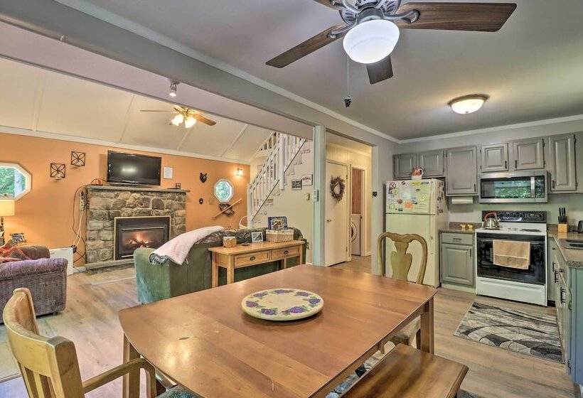 Walk To Lake Harmony: Cabin W/ Fire Pit & Decks!