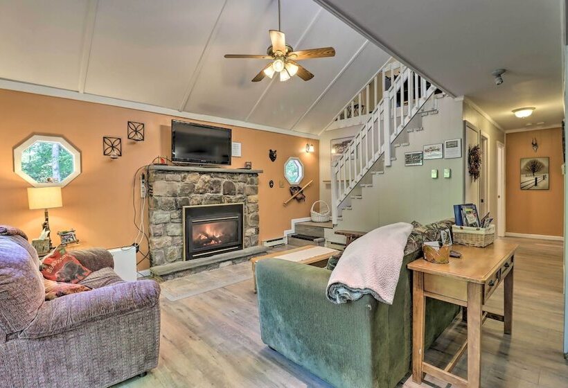 Walk To Lake Harmony: Cabin W/ Fire Pit & Decks!