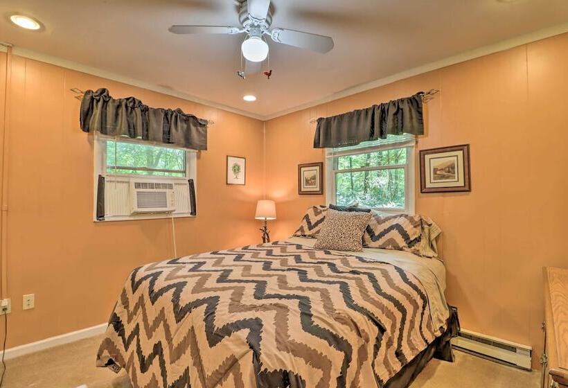 Walk To Lake Harmony: Cabin W/ Fire Pit & Decks!