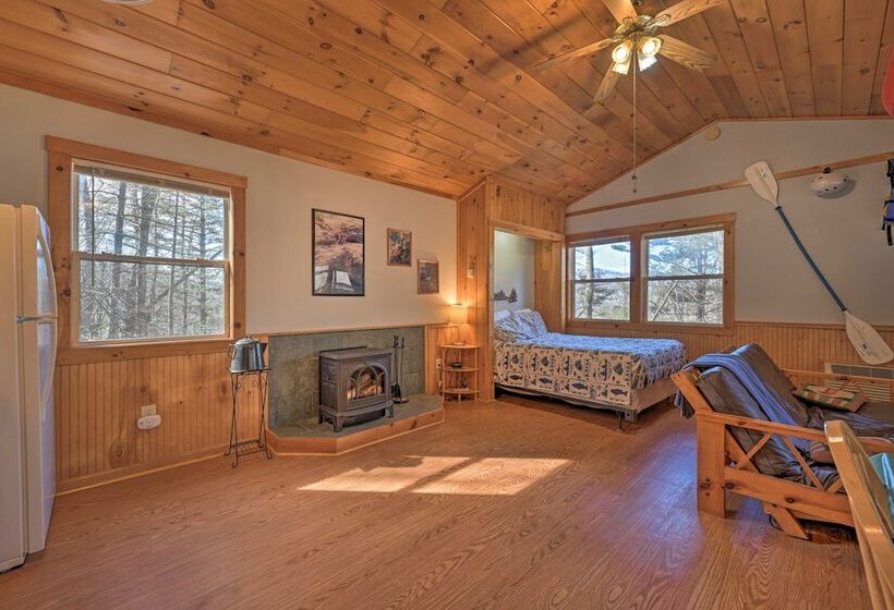 Cabin W/ Hot Tub   Near Nantahala Outdoor Center!