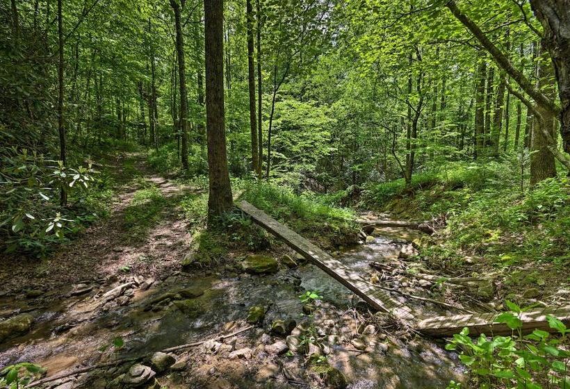 Cabin On 22 Acres W/ Patio   3 Mi To Blowing Rock!