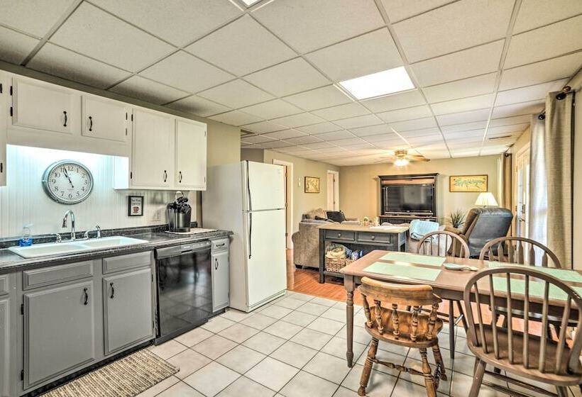 Cadiz Abode W/ Decks, Fire Pit, & Lake Access