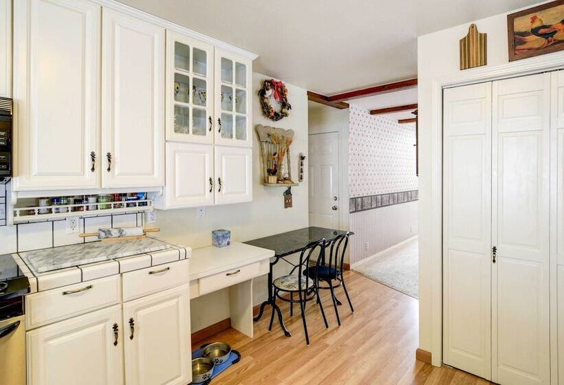 Pet Friendly California Cabin W/ Beach Access