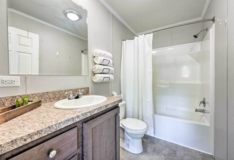 Cassopolis Cabin, Little Fish Lake On Site!