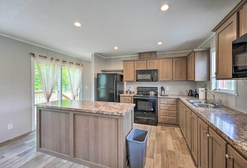 Cassopolis Escape, Near Stevens Memorial Park