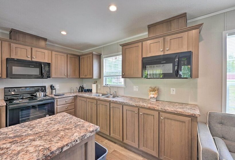 Cassopolis Escape, Near Stevens Memorial Park