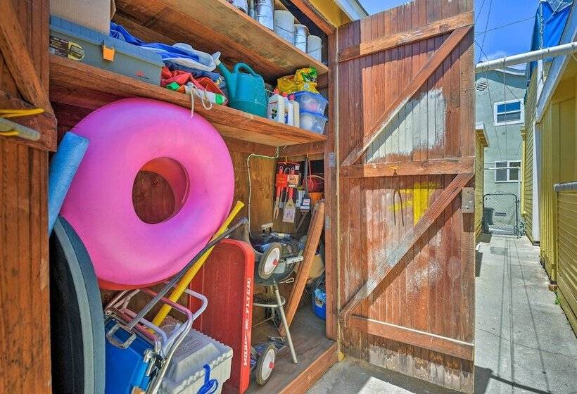 Catalina Island Cottage   Walk To Main St & Beach!