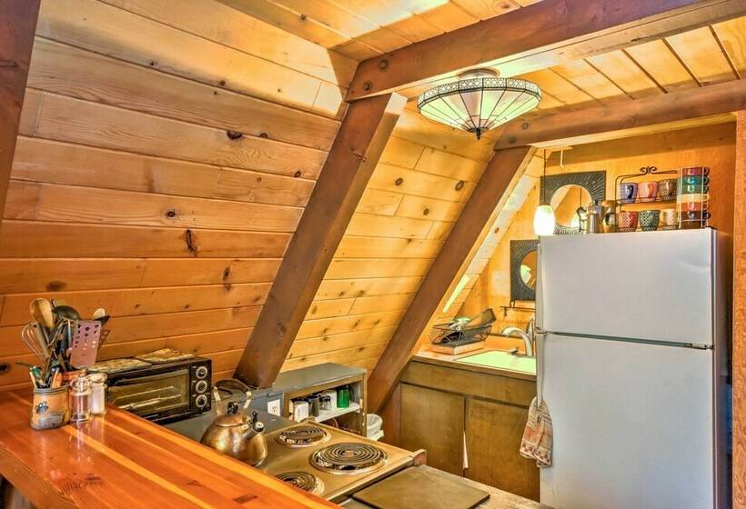 Charming Aframe Cabin ~ 4 Mi To Jenkinson Lake!