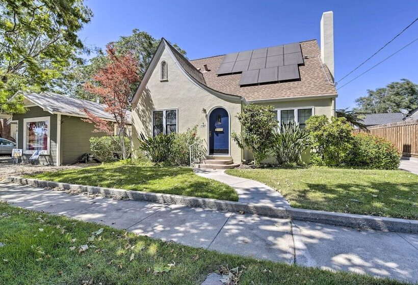 Charming Antioch Home W/ Private Yard + Grill