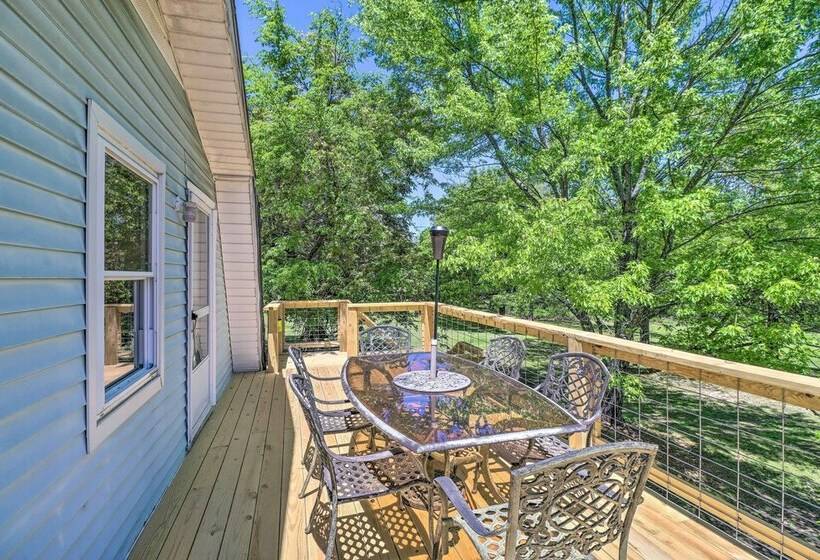 Charming Cabin In Mountain View W/ Deck!