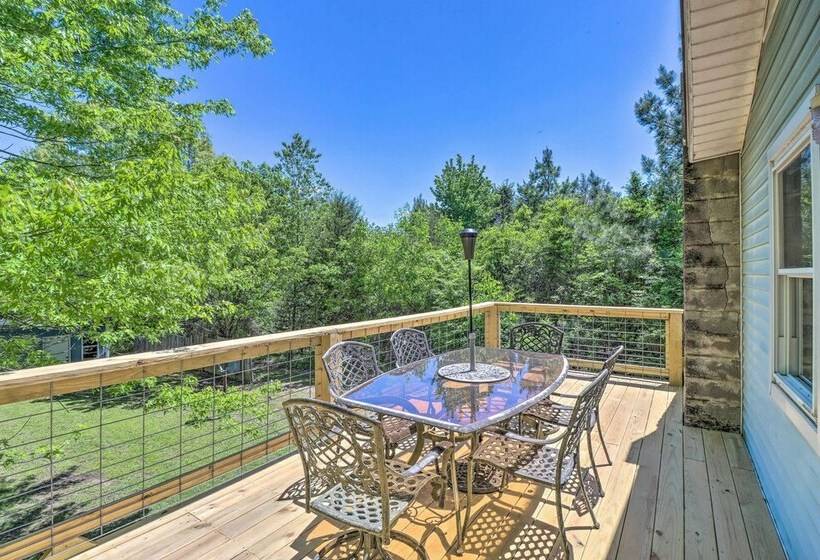 Charming Cabin In Mountain View W/ Deck!