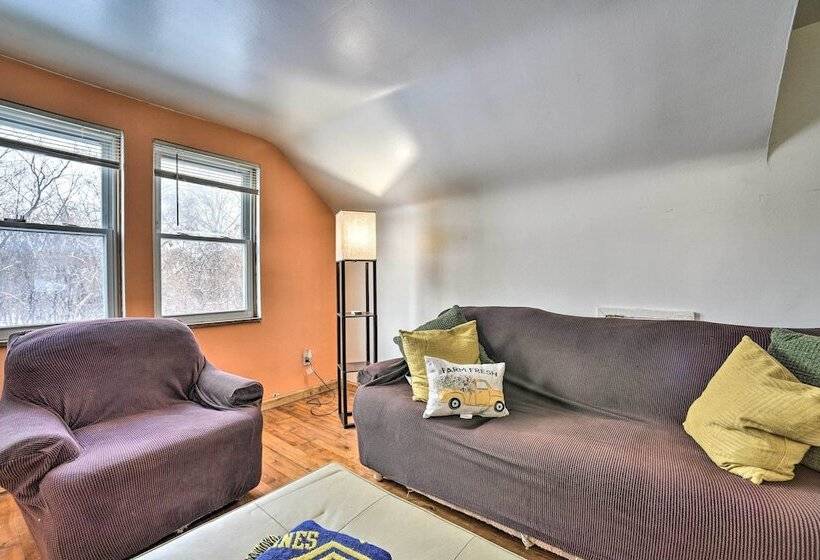 Charming Detroit Escape 14 Mi To Downtown!