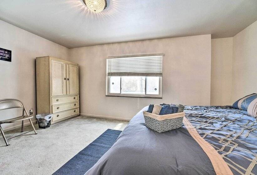 Charming Detroit Escape 14 Mi To Downtown!