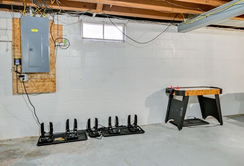 Charming Family Home ~ 4 Mi To Granite Peak!