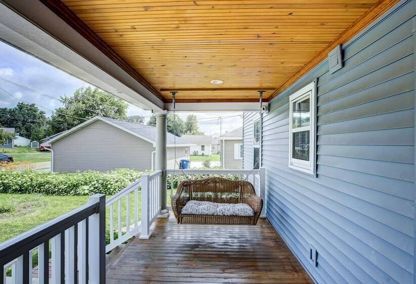 Charming Lake Winnebago Retreat: Dock & View!