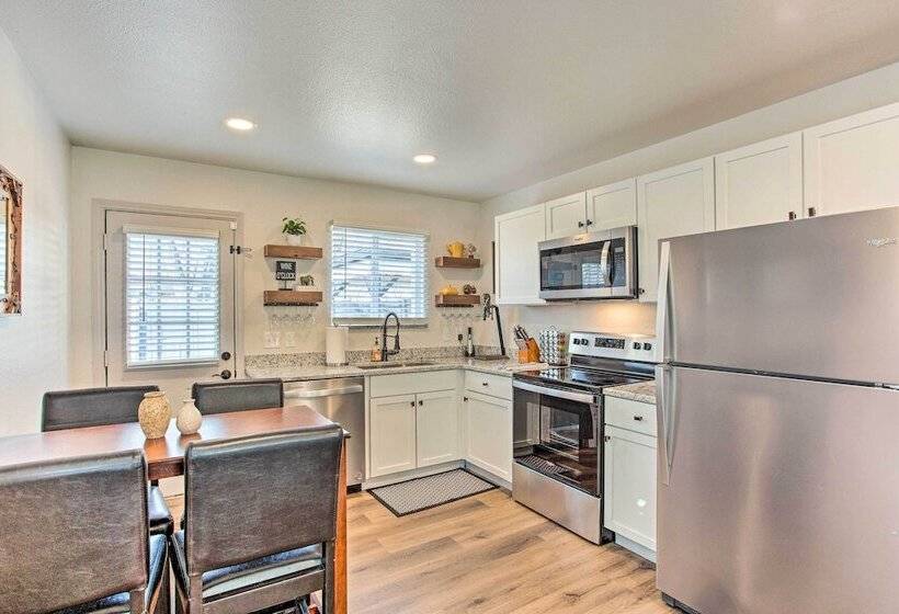 Charming Mckinney Home, Close To Downtown!