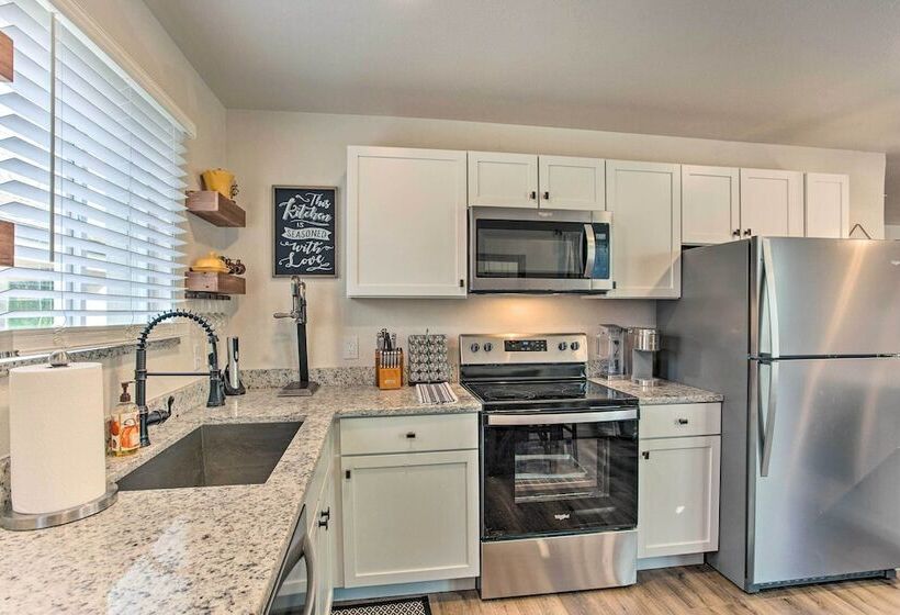 Charming Mckinney Home, Close To Downtown!