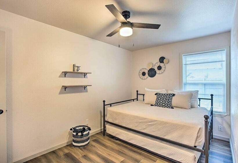 Charming Mckinney Home, Close To Downtown!