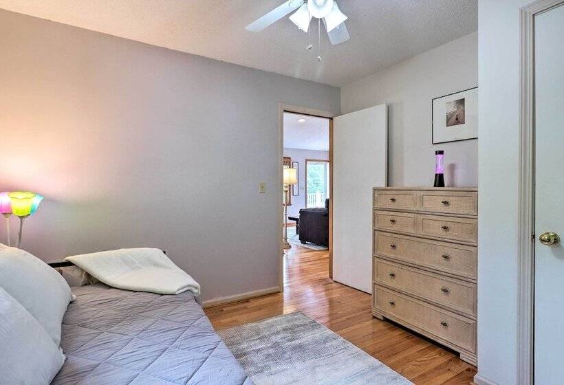 Charming Mills River Home W/ Porch & Yard!