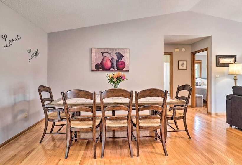 Charming Mills River Home W/ Porch & Yard!