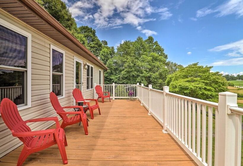 Charming Mills River Home W/ Porch & Yard!