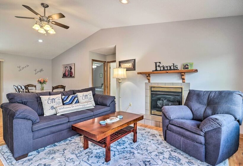 Charming Mills River Home W/ Porch & Yard!