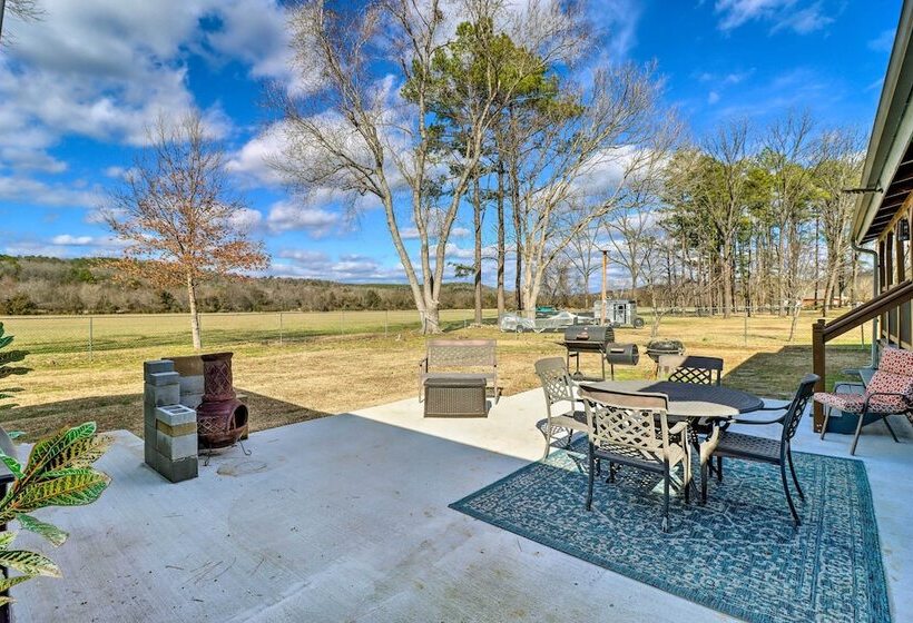 Charming Mountain View Cabin ~ 8 Mi To Dtwn!