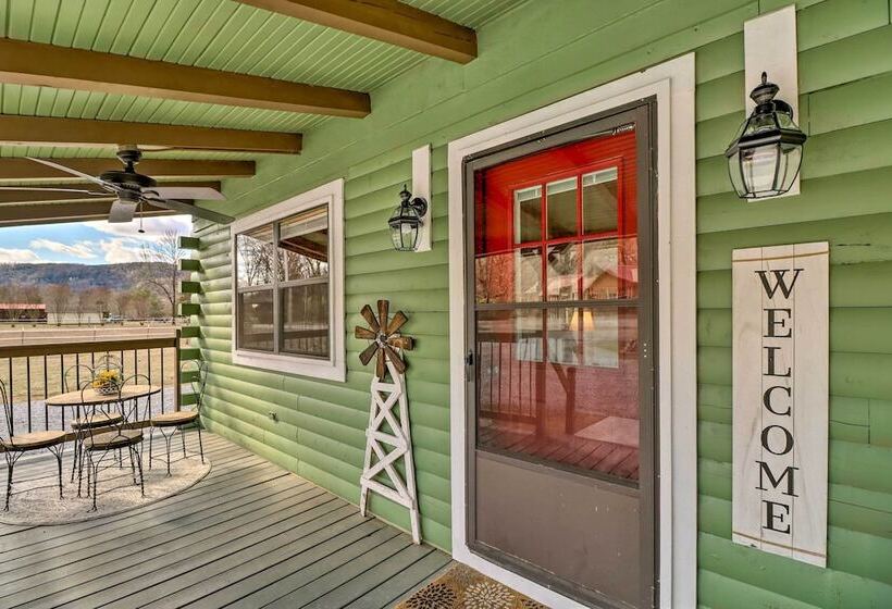 Charming Mountain View Cabin ~ 8 Mi To Dtwn!