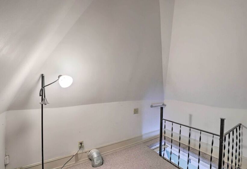 Charming Mt Pleasant Home In Historic Dtwn!