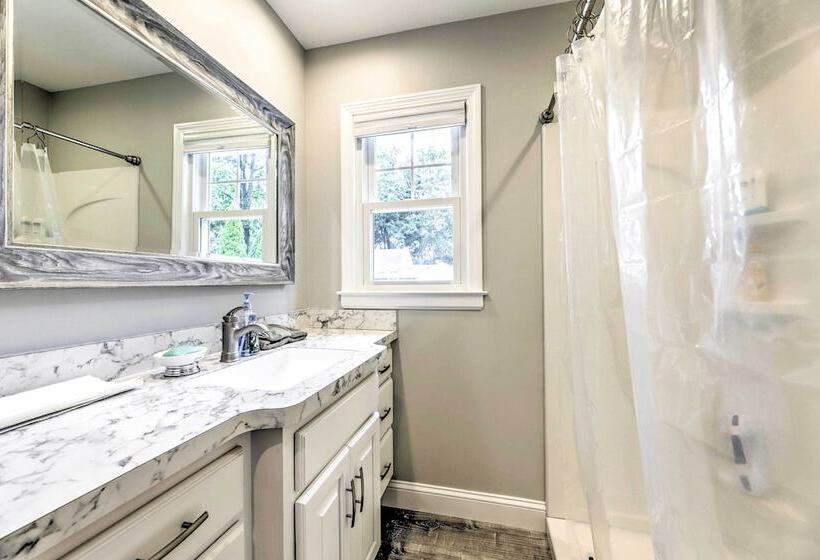 Charming Old Saybrook Cottage < 1 Mi To Beach