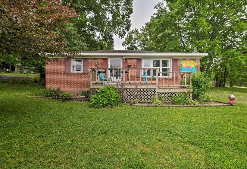 Cheerful Grand Rivers Cottage, 1/2 Mi To Lake