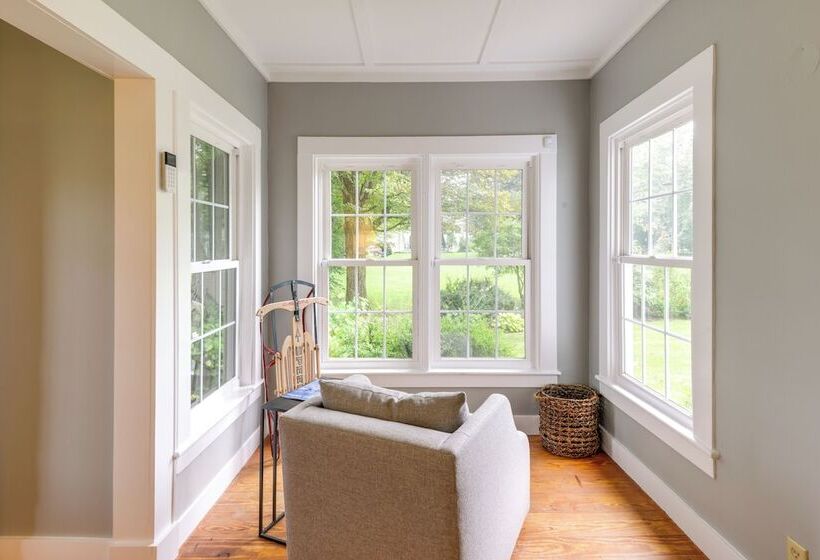 Chester Home ~ 12 Mi To Magic Mountain Ski Area