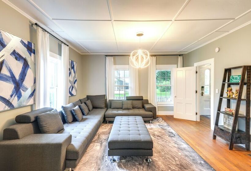 Chester Home ~ 12 Mi To Magic Mountain Ski Area