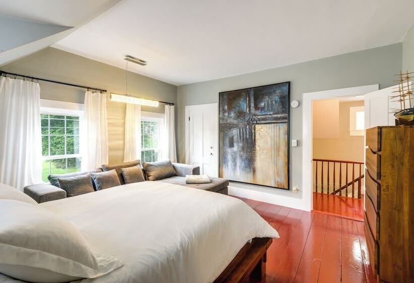 Chester Home ~ 12 Mi To Magic Mountain Ski Area