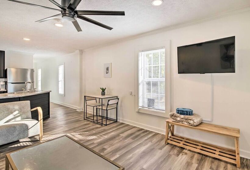 Chic Cottage Retreat W/ Grill, 2 Mi To Msu!