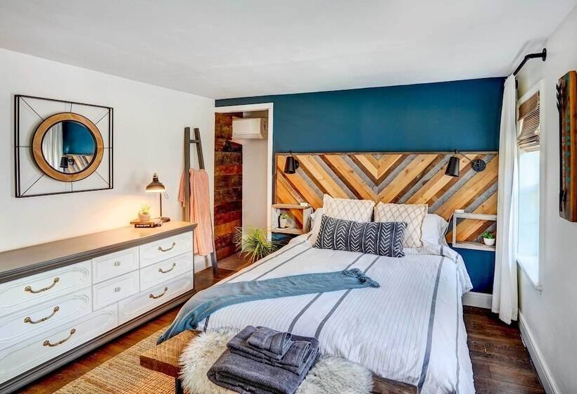 Chic Troy Home Near Downtown, 9 Mi To Albany!