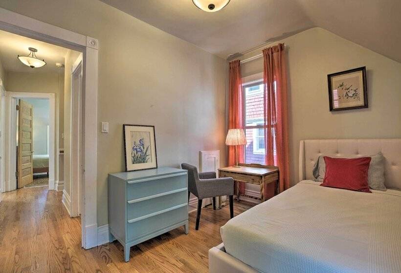 Classic Oak Park Home, 11 Mi To Downtown Chicago!